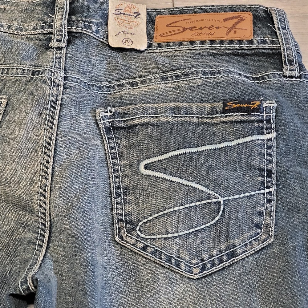 đź‘–NWT Seven 7 Jeans Women 28 Medium Wash Flare Faded Whiskering 31x35 Stretch - Picture 8 of 16